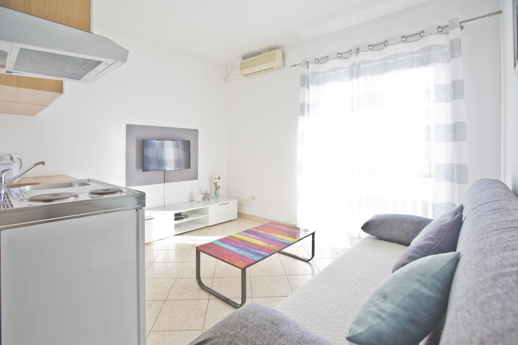 Apartment Zdravka Хвар Екстериор снимка