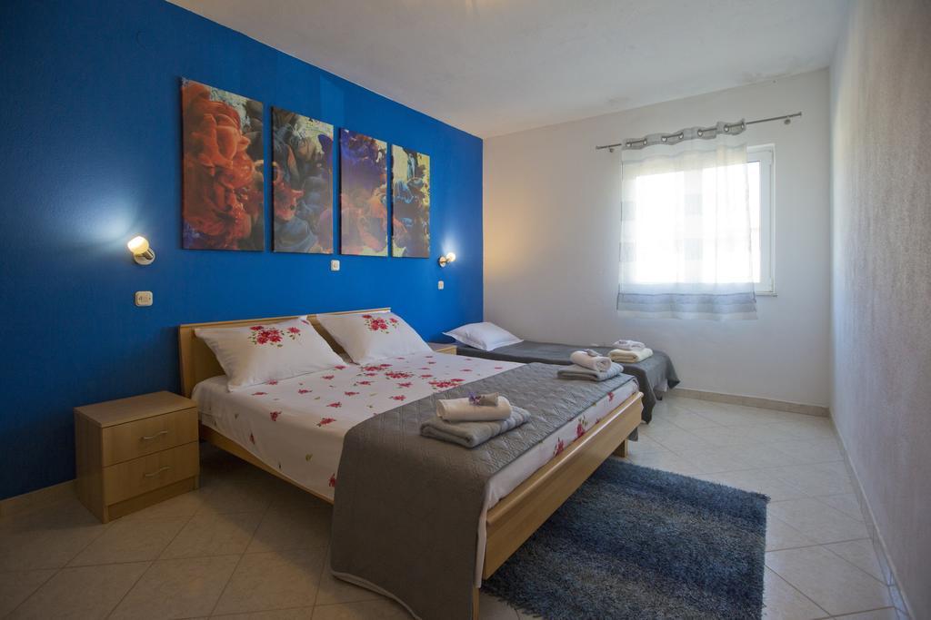 Apartment Zdravka Хвар Екстериор снимка