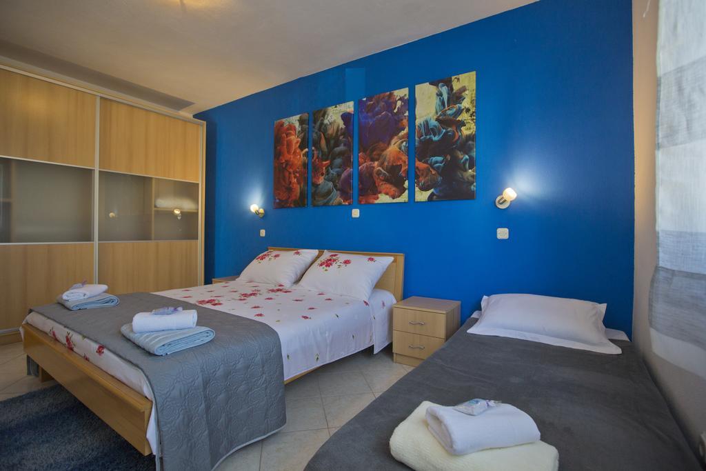 Apartment Zdravka Хвар Екстериор снимка