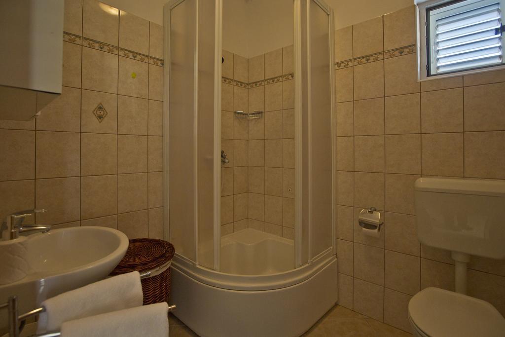 Apartment Zdravka Хвар Екстериор снимка